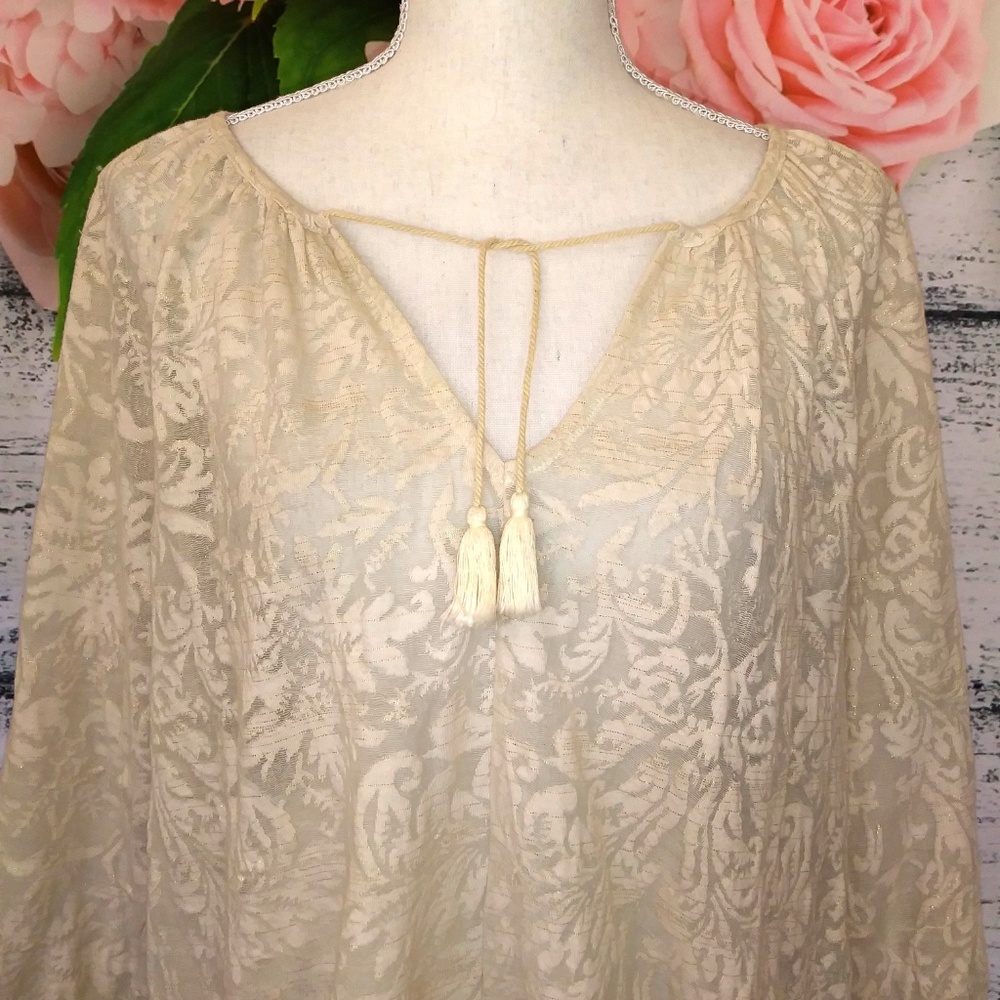 Chico's Cream Gold Metallic Lace Top Size 1 (M/8) - Picture 2 of 8